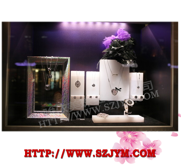 時(shí)尚飾品櫥窗展示CH11,珠寶道具